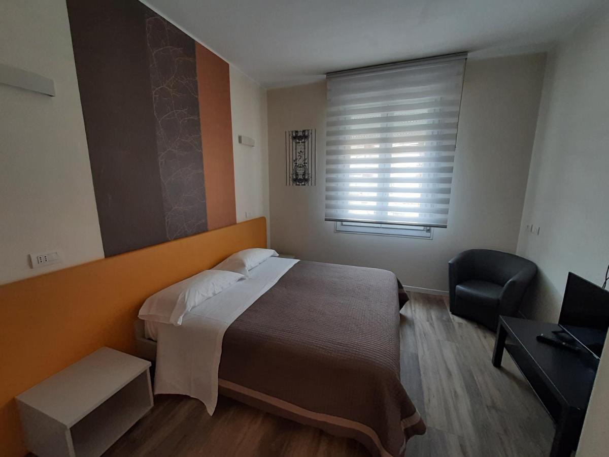 Stop&Go Suites And Apartments Маранелло Екстер'єр фото